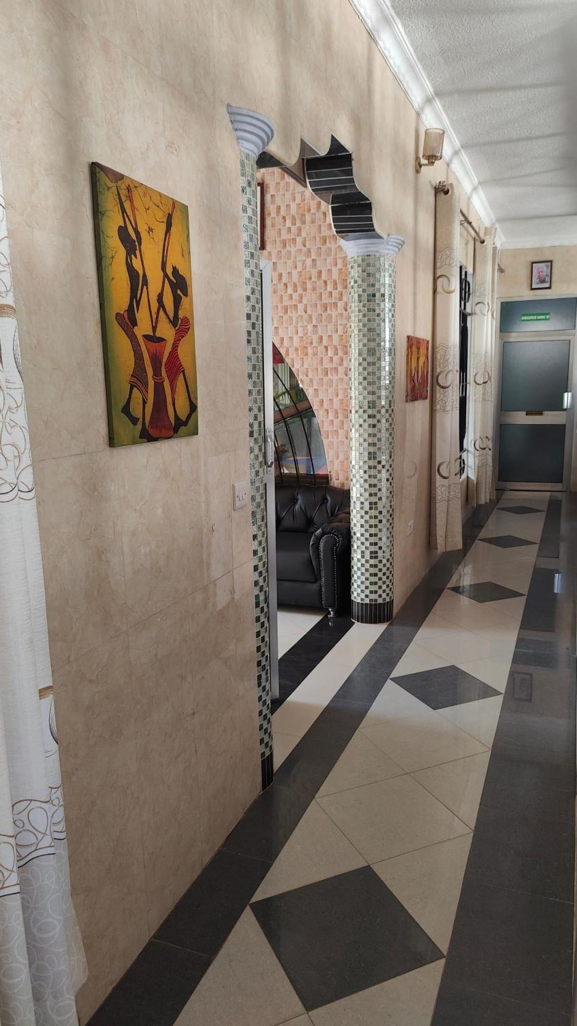 Dodoma Siesta Inn Esterno foto